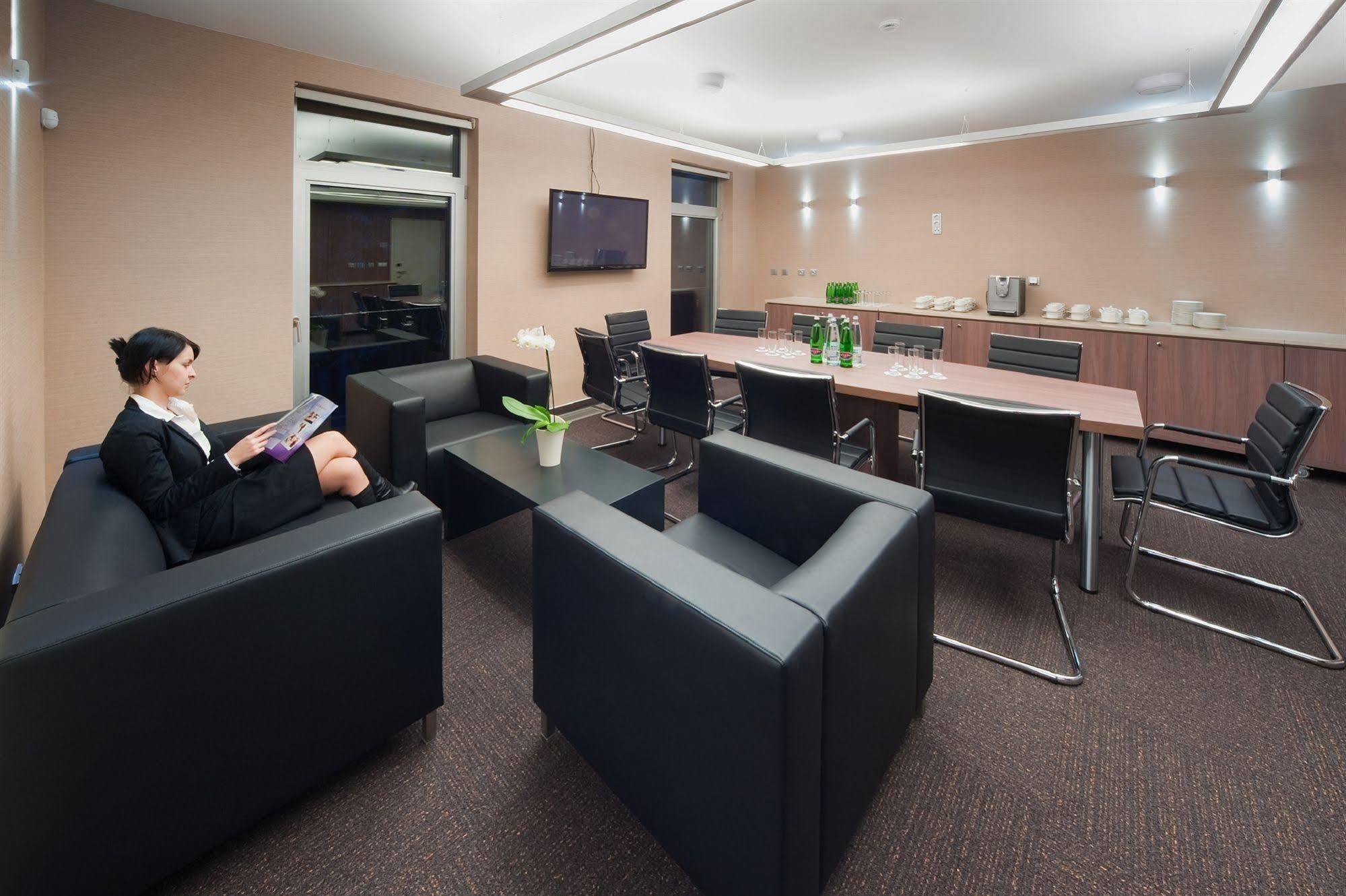 Sport & Relax Hotel Davidek Trutnov Zewnętrze zdjęcie